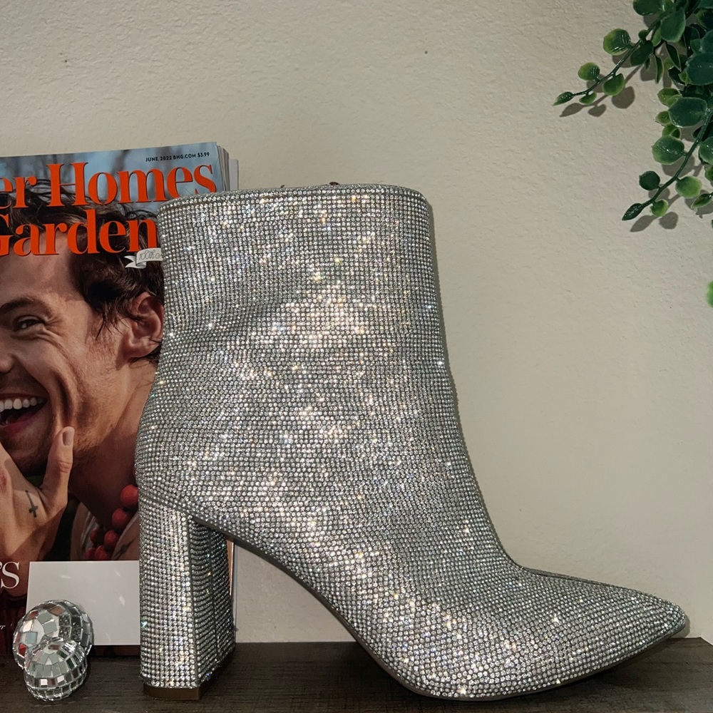 Rhinestone Bootie (Women’s 9)
